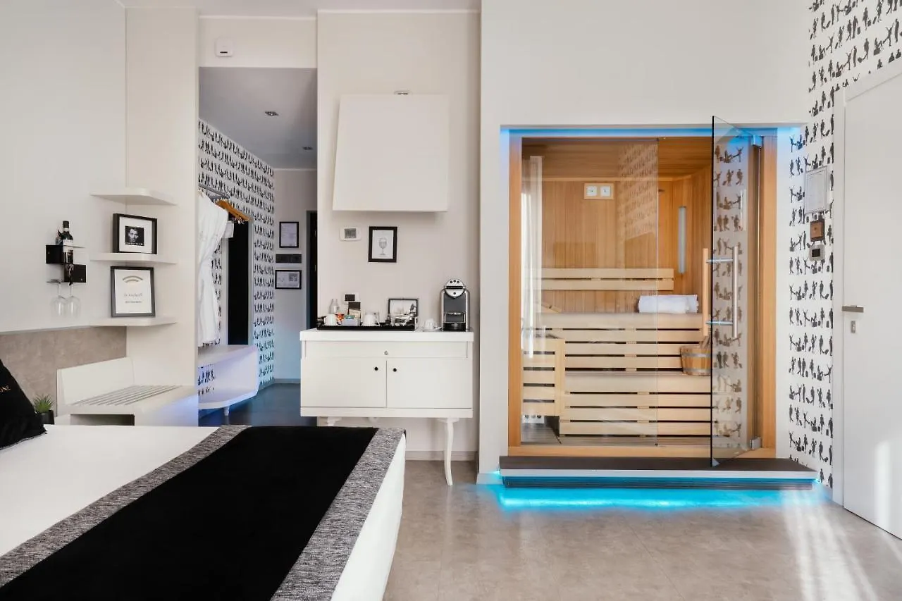 Montenapoleone Suites Milão