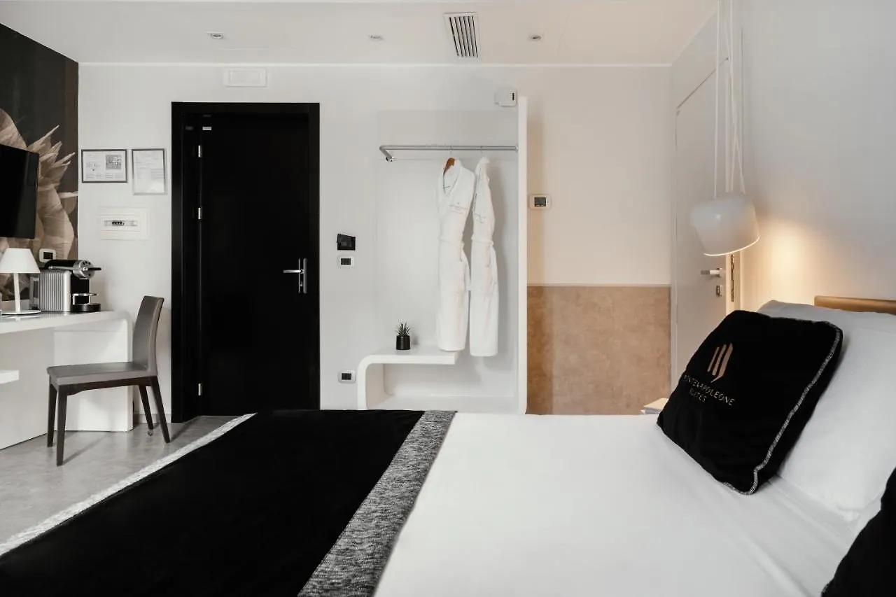 Montenapoleone Suites Milão 2*,