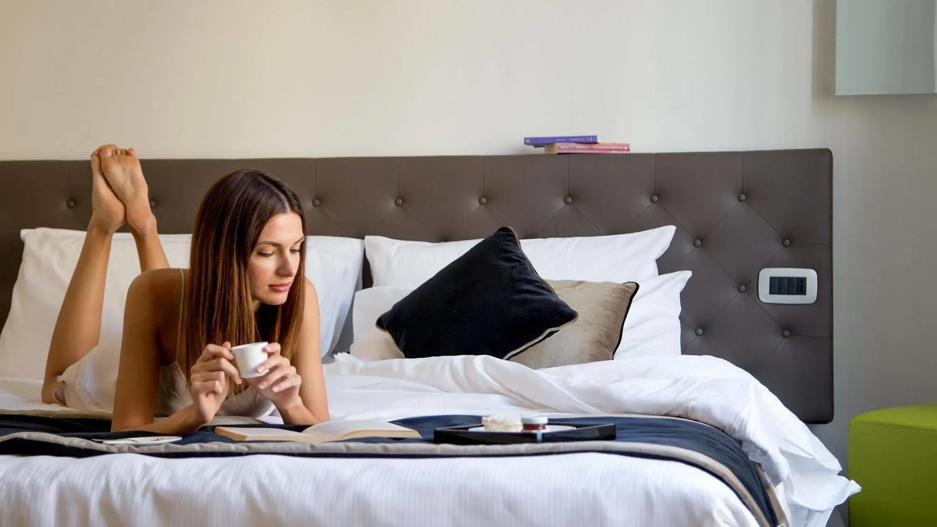 Aparthotel Montenapoleone Suites Milan